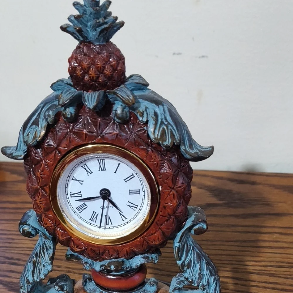 Pineapple Clock with Red and Blue Details